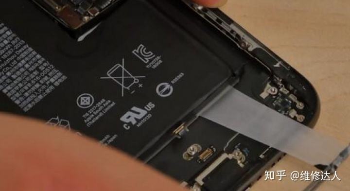 苹果手机自己换电池苹果官网换电池价目表